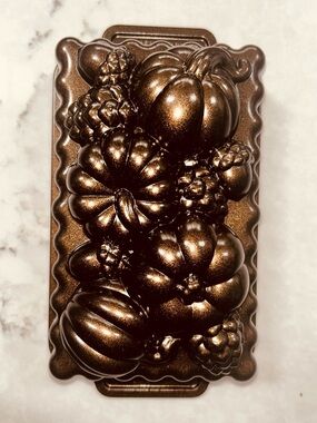 Nordic Ware Metallic Bronze Harvest Bounty Loaf Pan